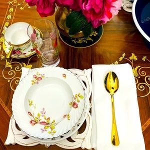 4 floral vintage soup bowls